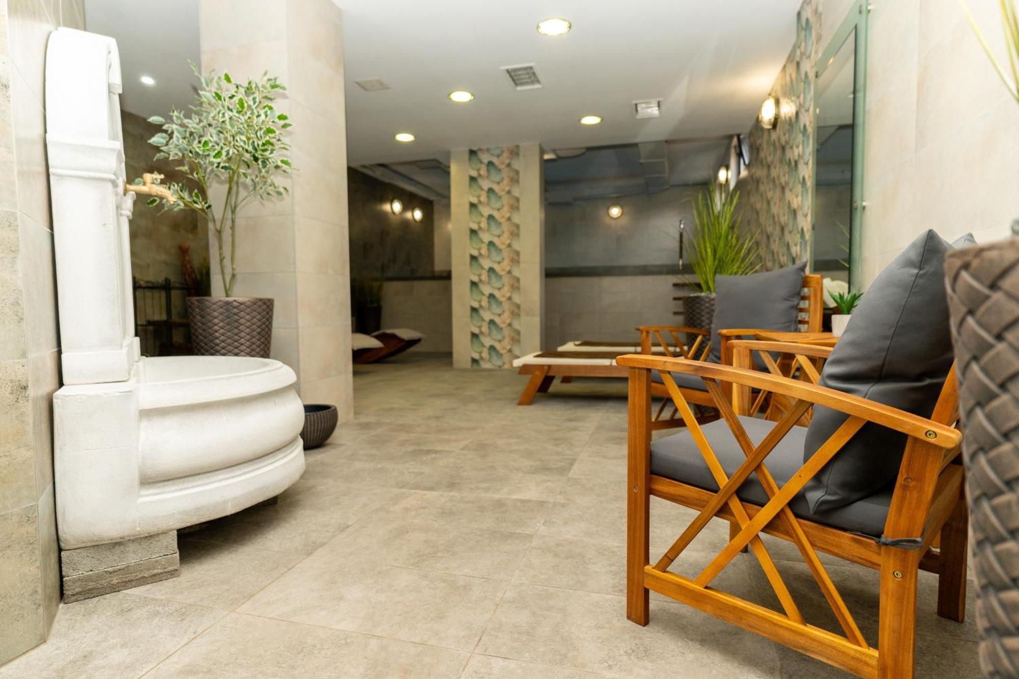 Hotel Demetra Berkovitsa Ngoại thất bức ảnh